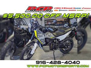 CLEARANCE! 2024 HUSQVARNA MOTORCYCLES NORDEN 901 $5,500 OFF MSRP!