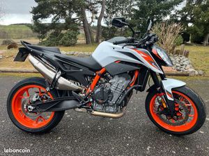 KTM 890 DUKE R