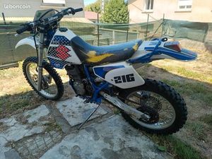 SUZUKI 350 DR