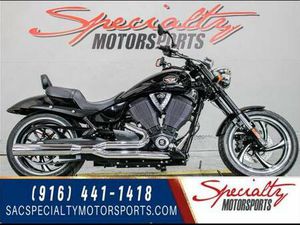 2010 VICTORY HAMMER 8-BALL UNKNOWN