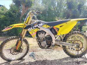 SUZUKI RMZ 450 MOTOCROSS