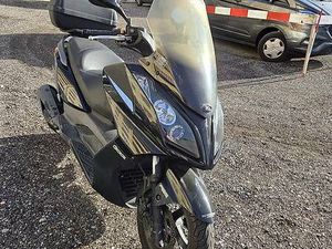 KYMCO DOWNTOWN 300CM3 CANTON TESSIN -