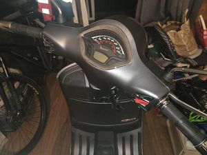 PIAGGO VESPA 300 GTS CANTON BASEL-LANDSCHAFT -