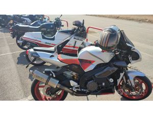 APRILIA TUONO 1000 R