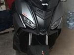 NUOVO APRILIA SR GT 200 EURO5+ 4 ANNI DI GARANZIA