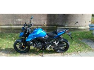 HONDA CB 750 HORNET, 05/2025, 1800 KM, 1E EIG, NU AFGEPRIJSD — MOTOREN | HONDA — MARKTPLAATS