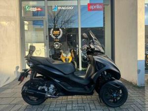 PIAGGIO MP3 300CC YOURBAN 2018 — MOTOREN | PIAGGIO — MARKTPLAATS