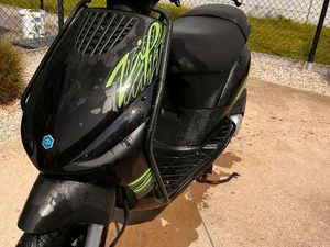 ② PIAGGIO ZIP 4T EURO5 B-KLASSE