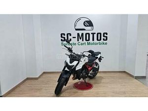 HONDA - CB 750 HORNET