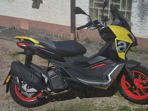 APRILIA SR GT 125