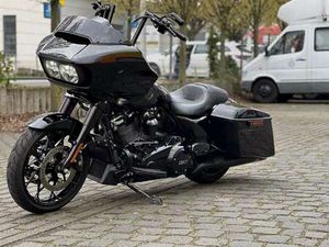 HARLEY-DAVIDSON ROAD GLIDE