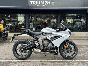 TRIUMPH DAYTONA 660 X-RING EURO 5 660 CC