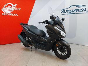 HONDA FORZA 125