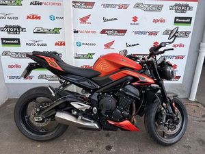 TRIUMPH STREET TRIPLE R 765 A2 2025 765 CM3 | MOTO ROADSTER | 3 000 KM | ORANGE | 95310 ST OUEN L'AUMONE
