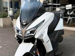 ② KYMCO TOWN 125 MAT WIT (NIEUWSTAAT VAN 8/2025)