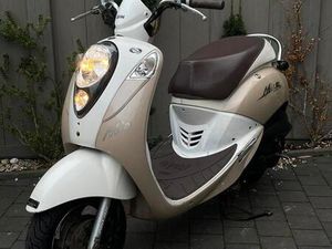 ② SYM MIO | A KLASSE | 10.582KM | ZONDER RIJBEWIJS | 4TAKT