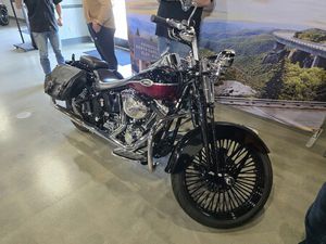 2005 SOFTAIL® SPRINGER® CLASSIC