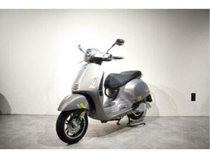 VESPA GTS 300 HPE FL' SUPERTECH | 05-2024 | 1260KM — SCOOTERS | VESPA — MARKTPLAATS