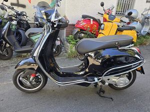 VESPA SPRINT 50 CHEOMKIT SCHLOSS UND MEHR