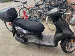 SYM ORBIT50 SCOOTER IN GOEDE STAAT. OOSTPLEIN ROTTERDAM — SCOOTERS | SYM — MARKTPLAATS