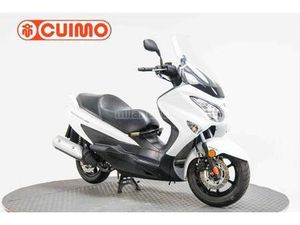 SUZUKI - BURGMAN 200