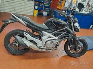 SUZUKI SFV GLADIUS 650 - 2010