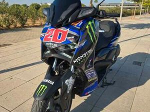 YAMAHA - XMAX 300 TECH MAX