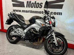 SUZUKI - GSR 600