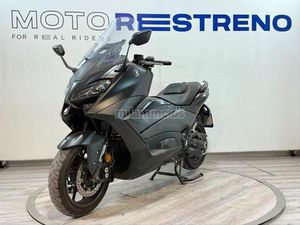 YAMAHA - TMAX