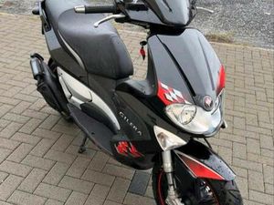 GILERA RUNNER SP 50 – VERGASER – TOP ZUSTAND – VIELE NEUTEILE