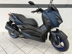 YAMAHA XMAX 250