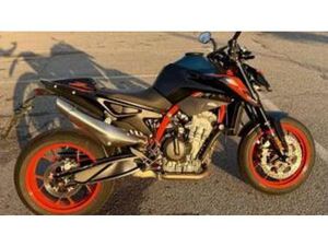 890 DUKE R (2022 - 23)