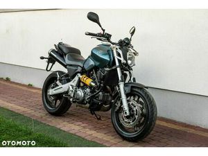 YAMAHA MT