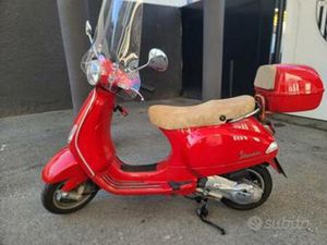 PIAGGIO VESPA 125 LX
