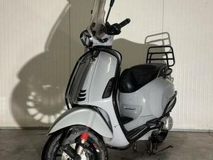② VESPA SPRINT COMPLÉTE OPTION
