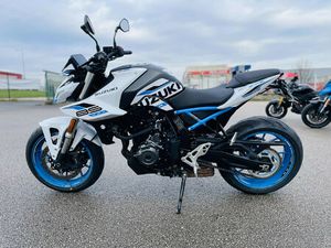 SUZUKI GSX-8S