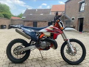 ② KTM EXC 250 TPI