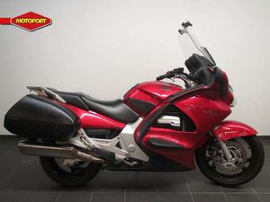 HONDA ST 1300 PAN EUROPEAN ROOD