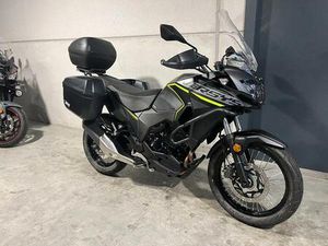 ② KAWASAKI VERSYS X 300 LICHTE ALLROAD VOL EXTRA'S