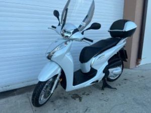 HONDA SH 300I ABS, KEYLESS, LED