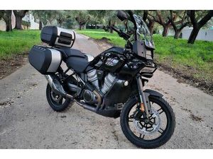 HARLEY-DAVIDSON PAN AMERICA AKRAPOVIC + MALAS HARLEY MONTIJO