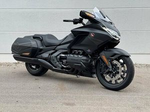 HONDA GL 1800 GOLDWING DCT