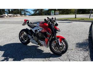 DUCATI STREETFIGHTER V4