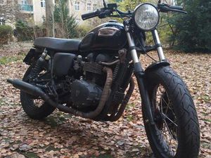 TRIUMPH BONNEVILLE 908MD