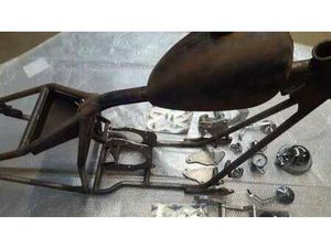 NORTON COMMANDO 750 CHOPPER PROJEKT ZWART