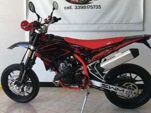 SWM SM 125 R MOTARD - MY 25 - FINANZIABILE ROOD
