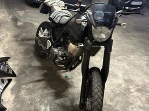 YAMAHA - XT 660R