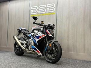 2023 73 BMW M1000R 1000 R ABS - AKRAPOVIC -
