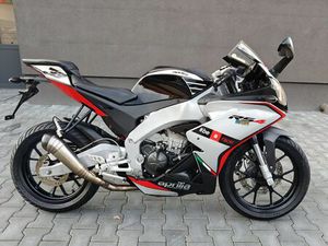 APRILIA RS4 125 RATY TRANSPORT PUSTYNIA