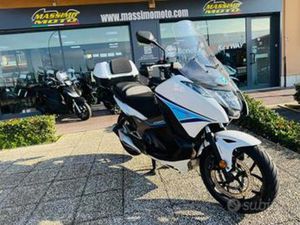 HONDA INTEGRA 750 S TUTTO INCLUSO ANCHE PASSAGGI